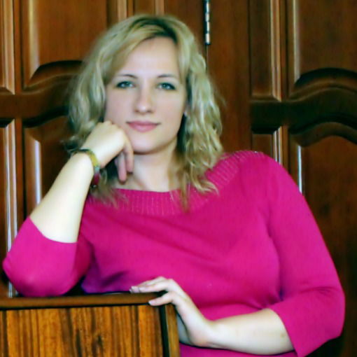 Елена Александрова