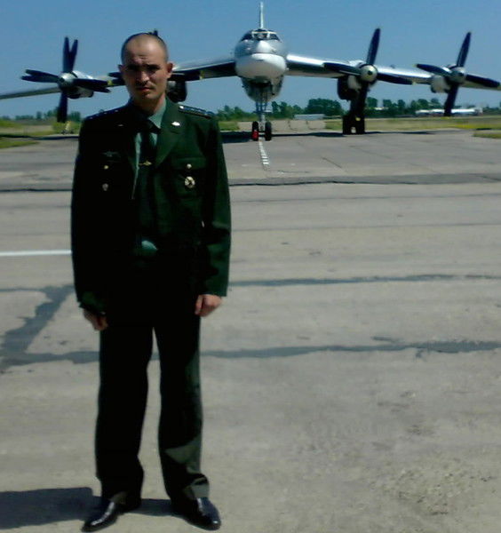 Александр Манихов