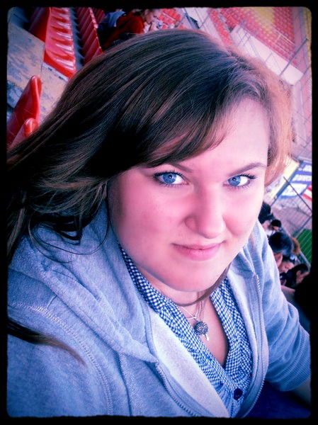 Аня Синяговская