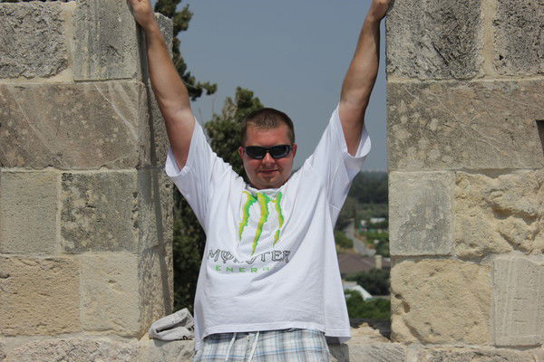 Александр Лектусаров