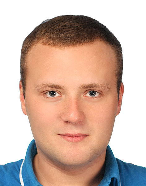 Олег Антіпов