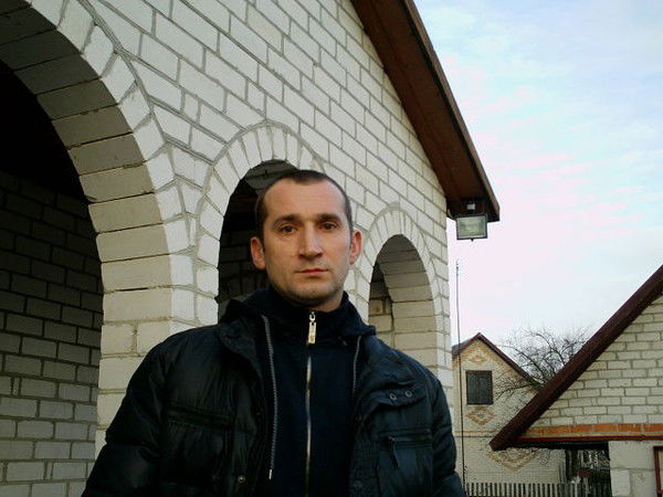 Гена Бобрик