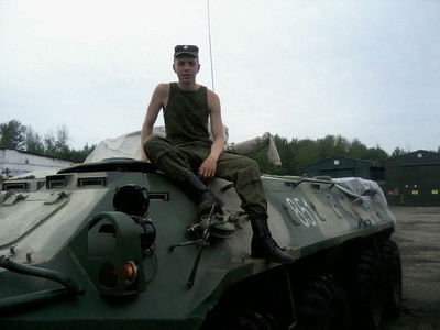 Влад Николаев