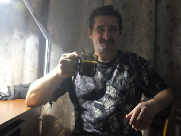 Николай Леонов