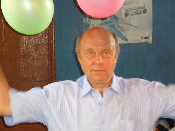 Александр Семенов