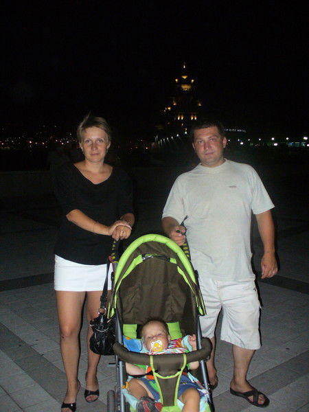 Олег Комаров