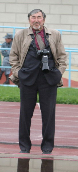 Мэлс Етекбаев