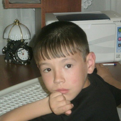 Максим Богданов