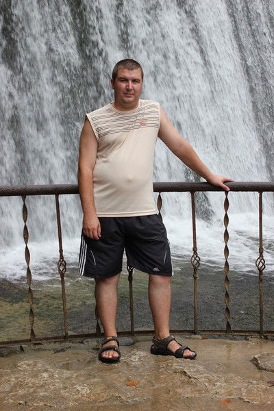 Александр Захаров