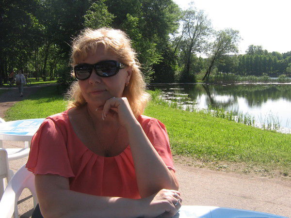 Ира Ипполитова