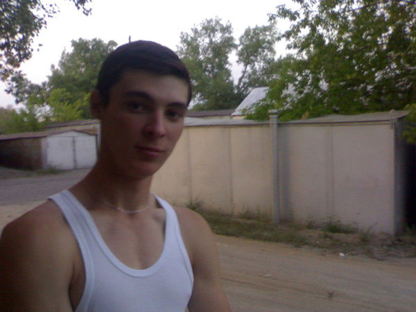 Денис Петровец