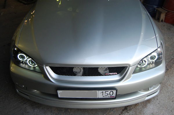 Искандаров Роман