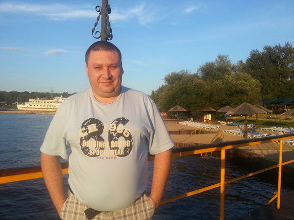 Александр Шаповалов