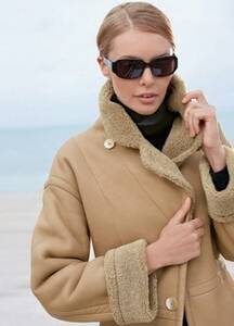 Елена Елена