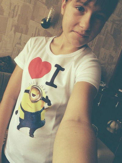 Вика Скоробогатова