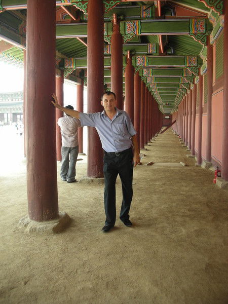 Бахoдир Разыков