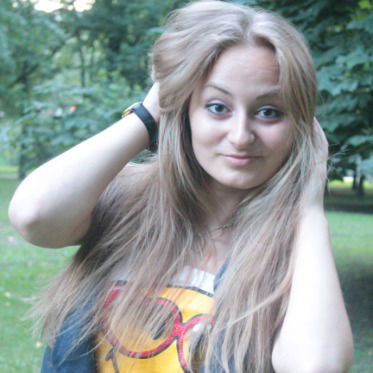 Викуля Романова