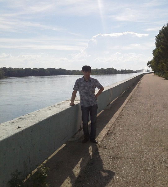 Руслан Уалханов