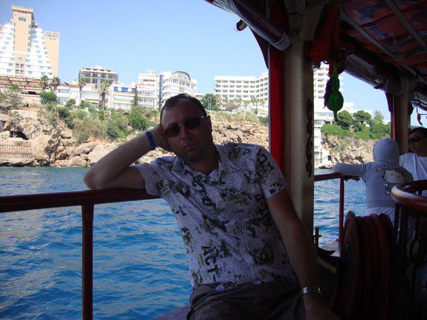 Артём Скоробогатов