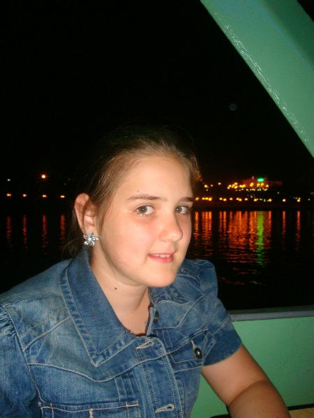 ***анютка * **