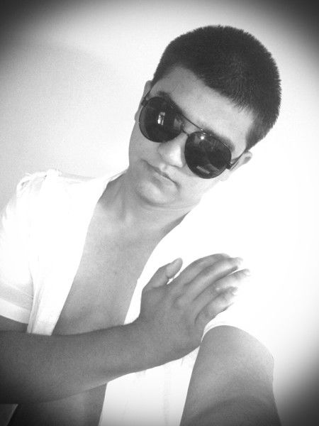 Mehmet Abi Vefasiz Dostlari Sildim