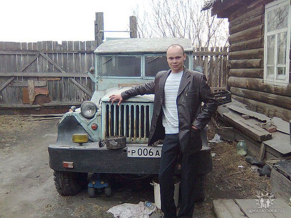 Максим Маслов