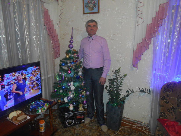 Анатолий Фролов