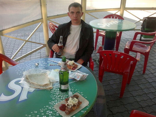 Евгений Мельников