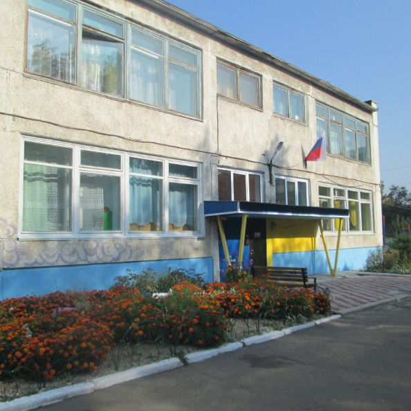 Алена Азакова