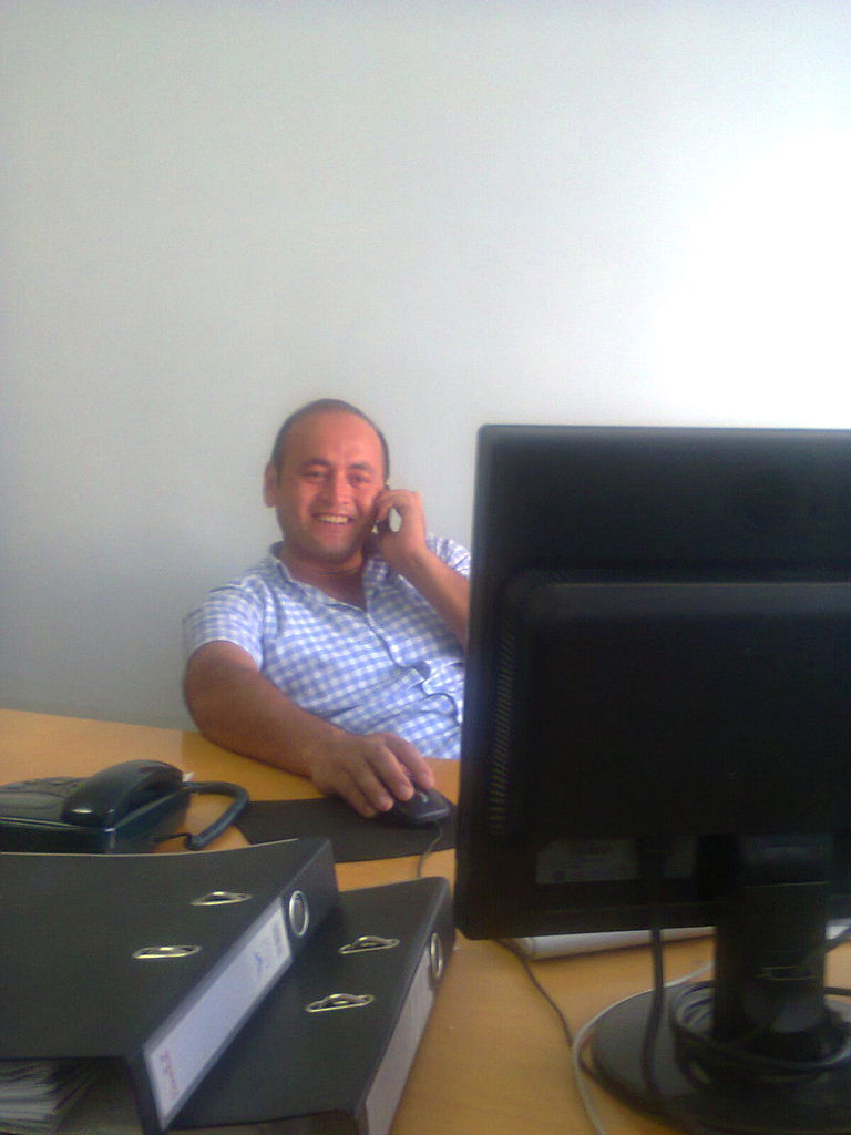 Адхамжон Каюмов