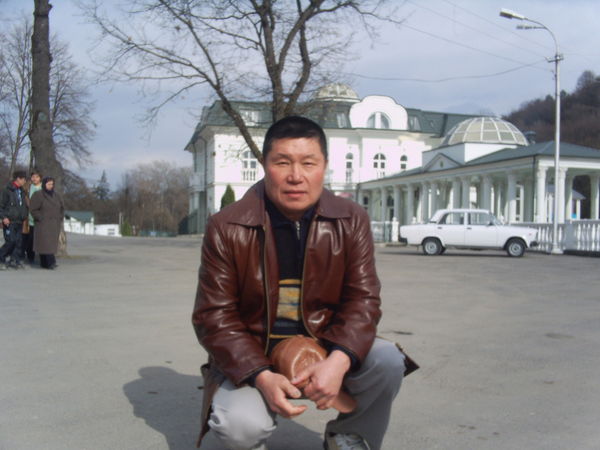 Анатолий Цай