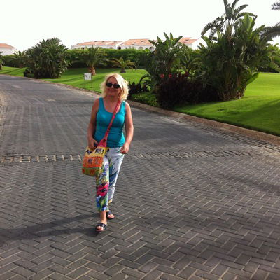 Лёля Иванова