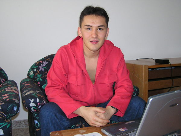 Жахонгир _____