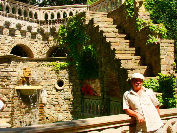 Анатолий Тарасов