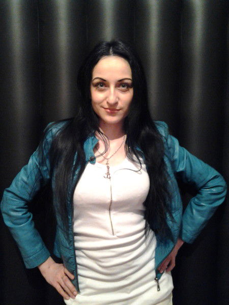 Анжела))) )))))))))))