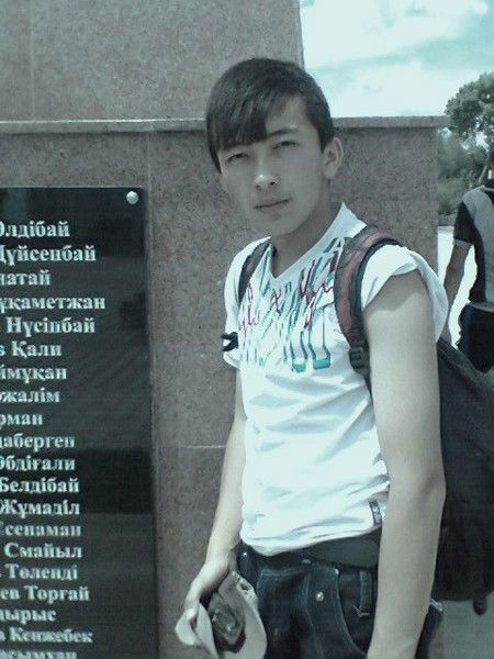 Есен Жексенбай