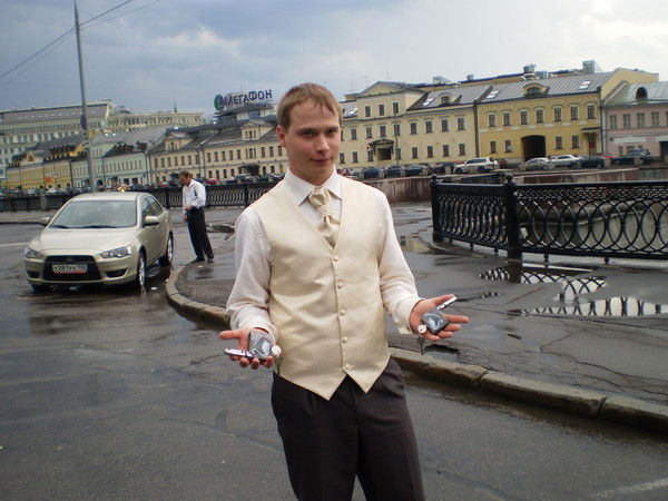 Олег Филаретов