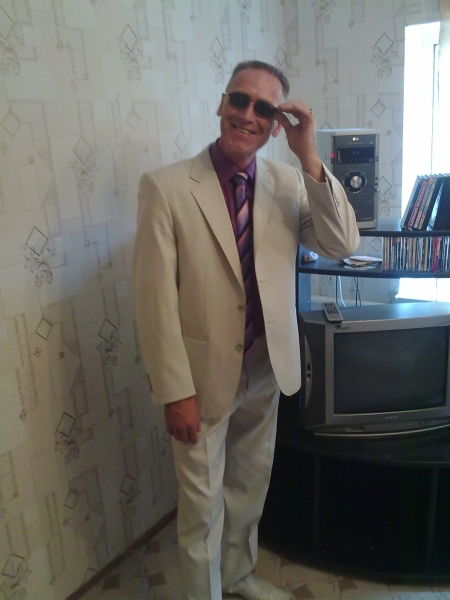 Петр Леонов