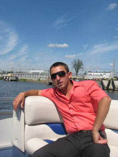 Виталий Авдеенко