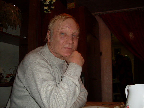 Павел Бархатов