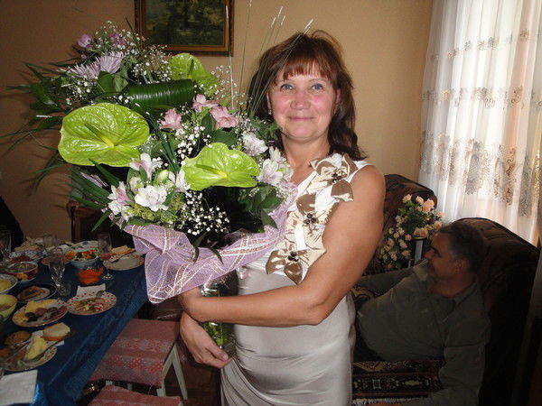 Людмила Петрова