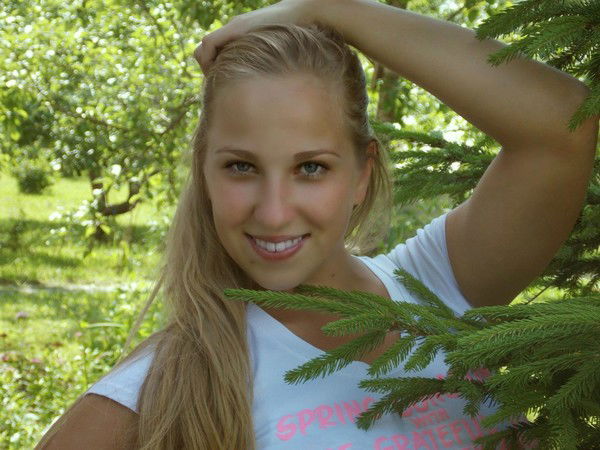 Алена Коробова