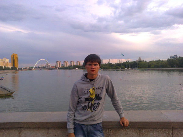 Александр Елин