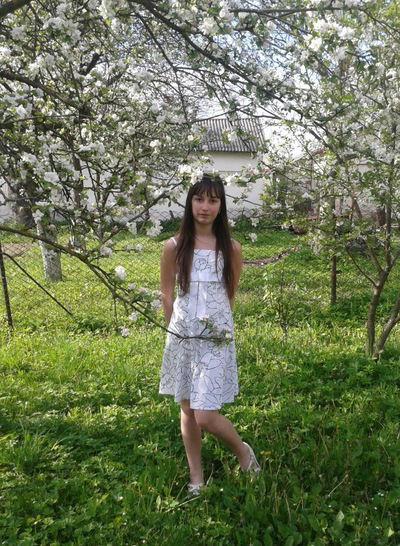 Олена Грошова