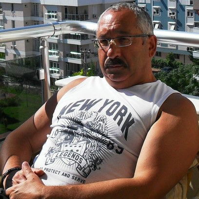 Александр Галузо