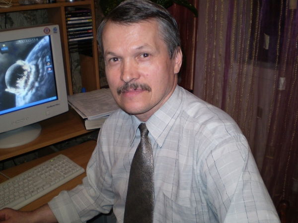 Виктор Макаровских