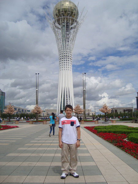 Алишер Алиев