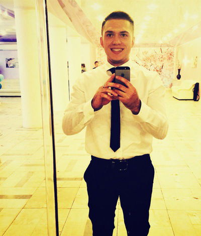 Артём Слюсаренко