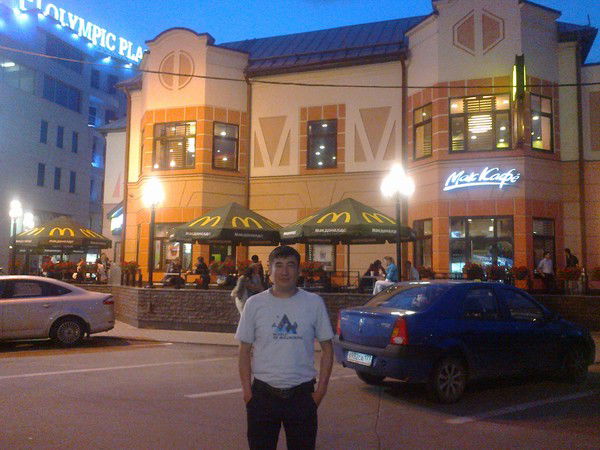 Кайратбек Мамаев