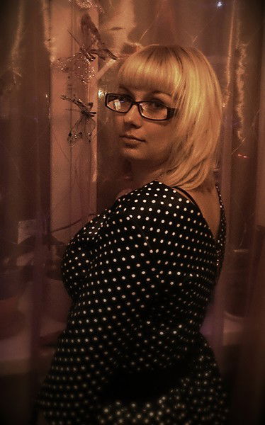 Белая Пушистая